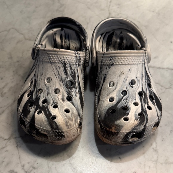 Crocs - Picture 1 of 9